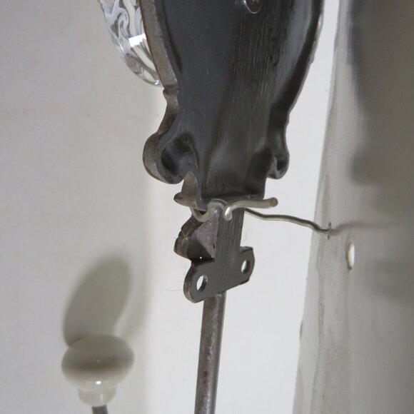 Victorian style Metal Wall Hook with glass & enamel knob - Picture 8 of 13